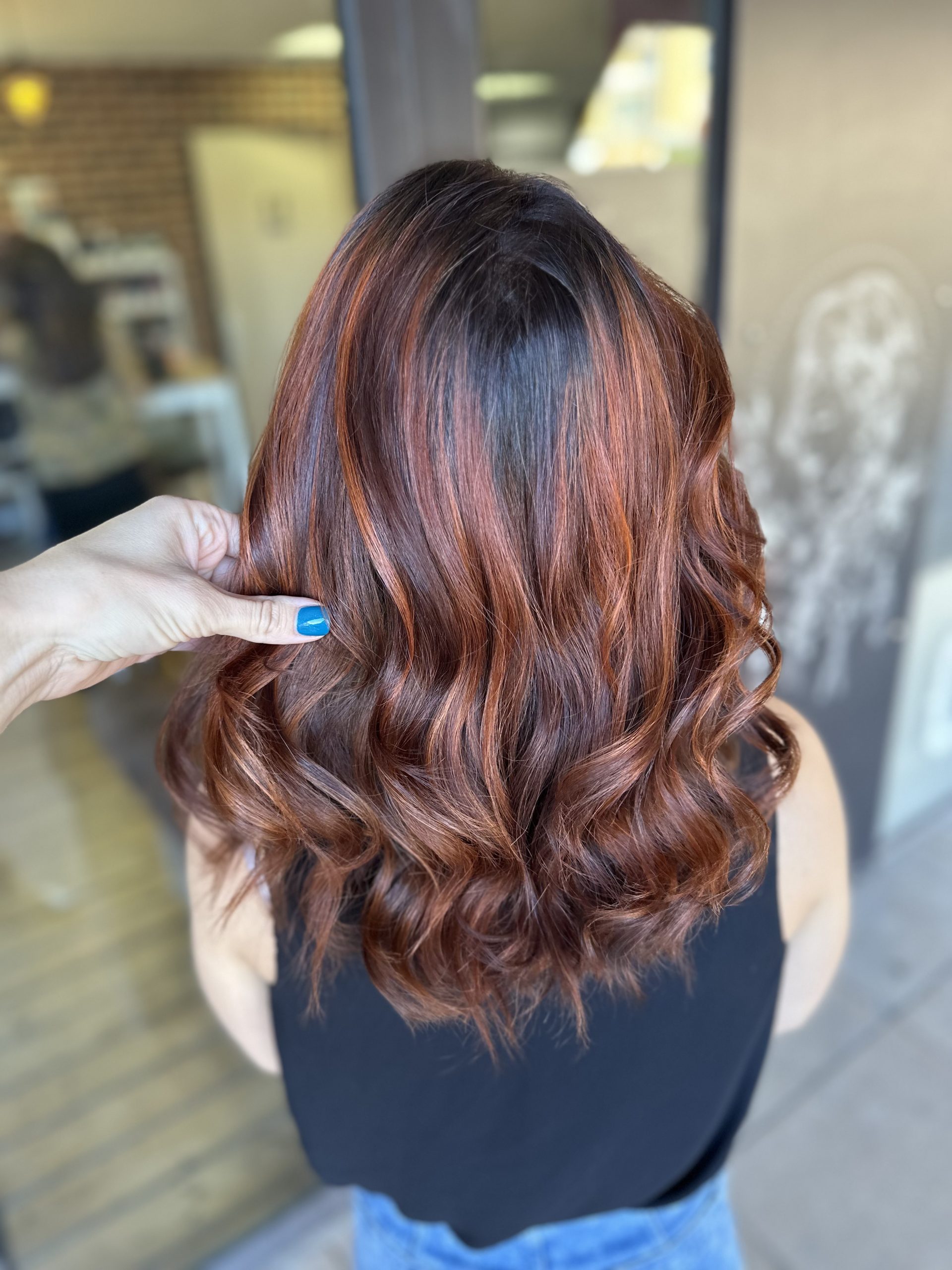 book coiffure roux acajou